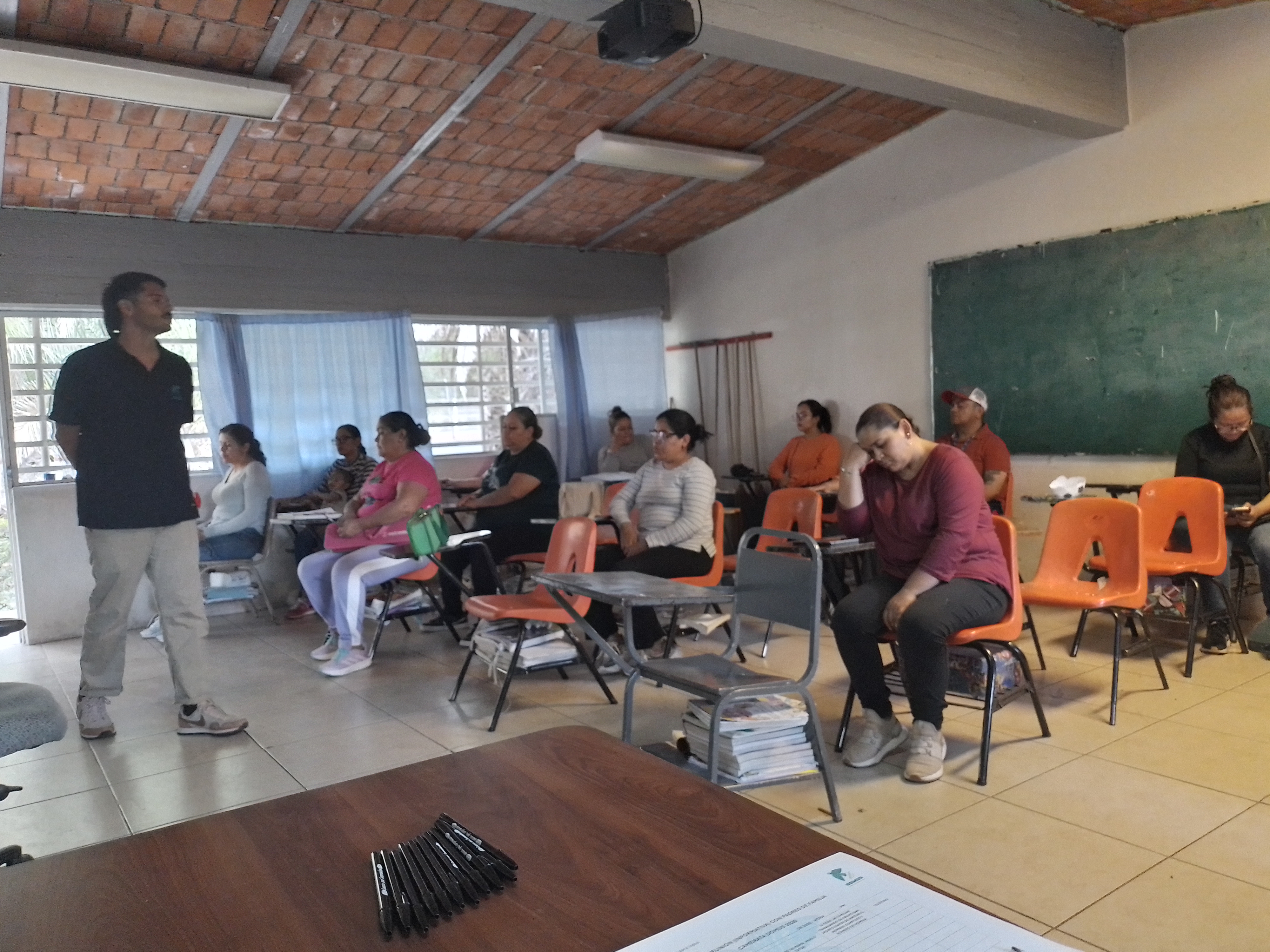 JUNTA CON PADRES DE FAMILIA DE LA CAMERATA DOMUS